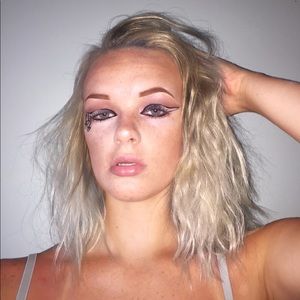 Meet your Posher, Mariaha